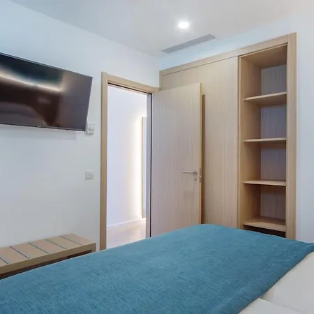 Aparthotel Fontanellas Playa 4*