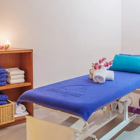 Fontanellas Playa Apartmanhotel 4*