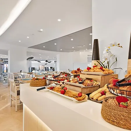 Fontanellas Playa Aparthotel