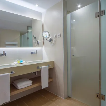Fontanellas Playa Aparthotel 4*