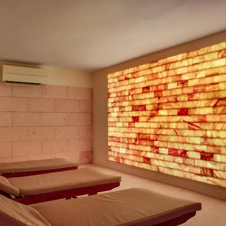 Apartmanhotel Fontanellas Playa 4*