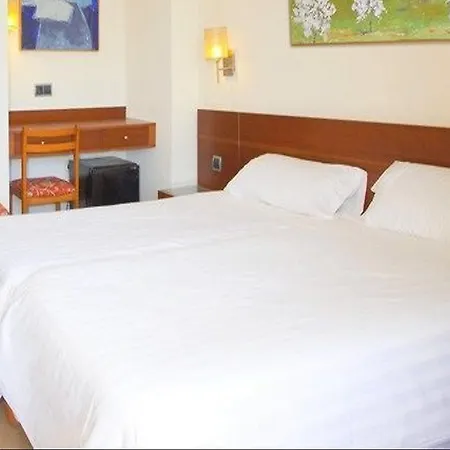 Fontanellas Playa Aparthotel