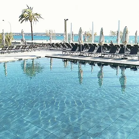 Aparthotel Fontanellas Playa 4*