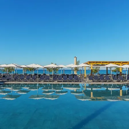 Aparthotel Fontanellas Playa 4*