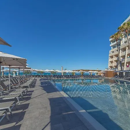 Aparthotel Fontanellas Playa