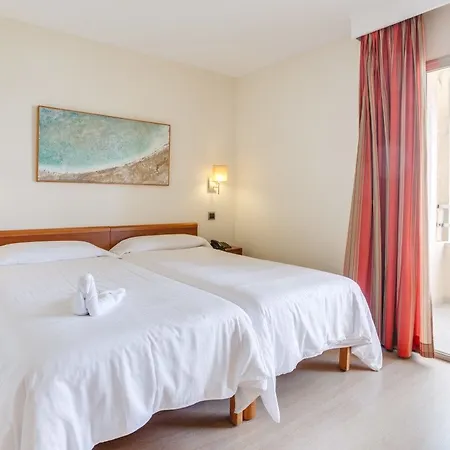 Aparthotel Fontanellas Playa 4*