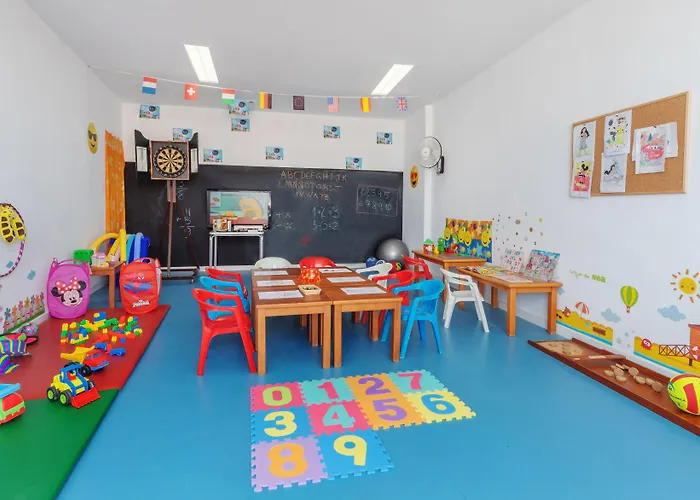 Fontanellas Playa Aparthotel 4*